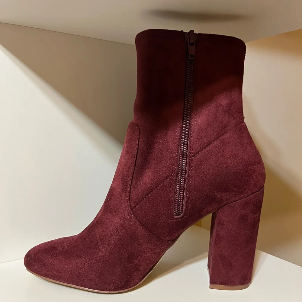 Heeled boots - Picture 7 of 10